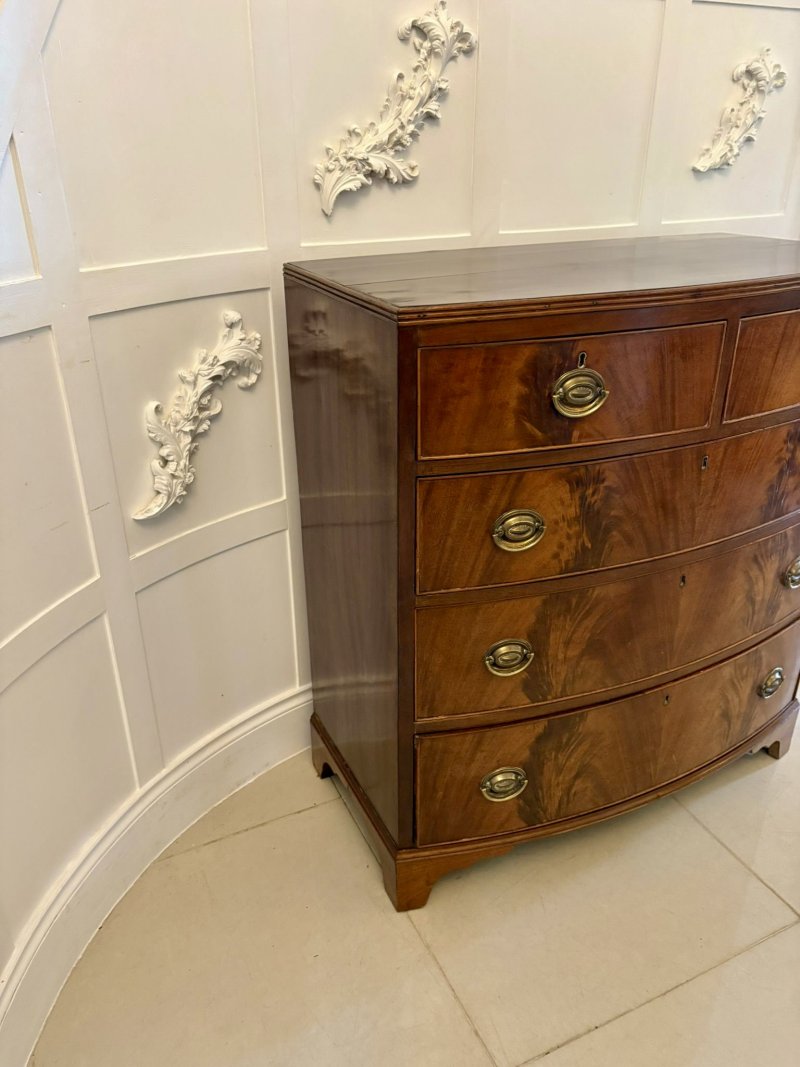 Antique George III Quality Figured Mahogany Bow Fronted Chest of 5 Drawers - Image 7